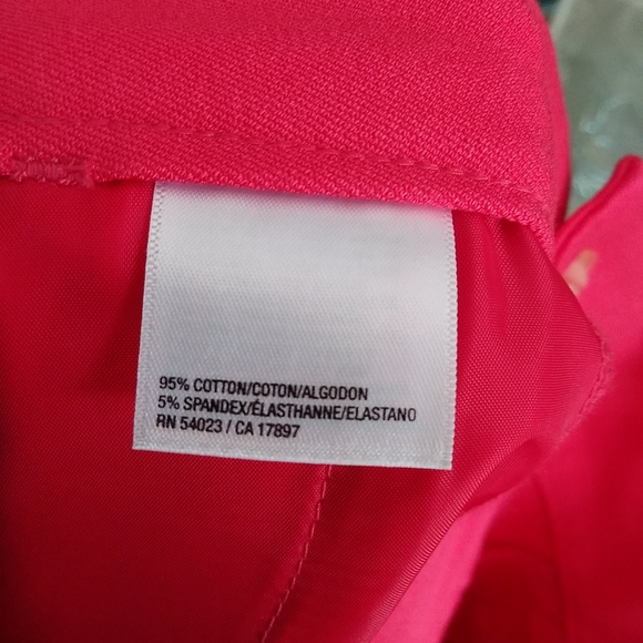 Old Navy Women's Size 6 Coral Shorts - Picture 6 of 6